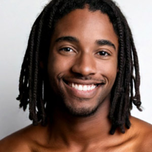 Choose Jarrah for this skin tone