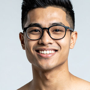 Choose Sandrift for this skin tone