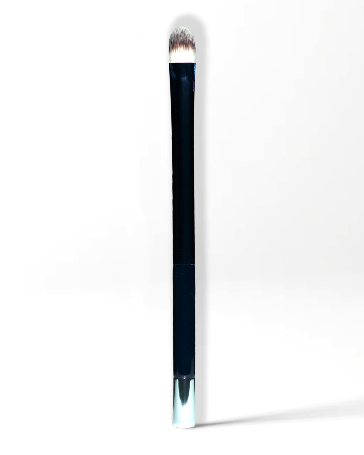 Pointed head micro fibre makeup brush for applying concealer for men