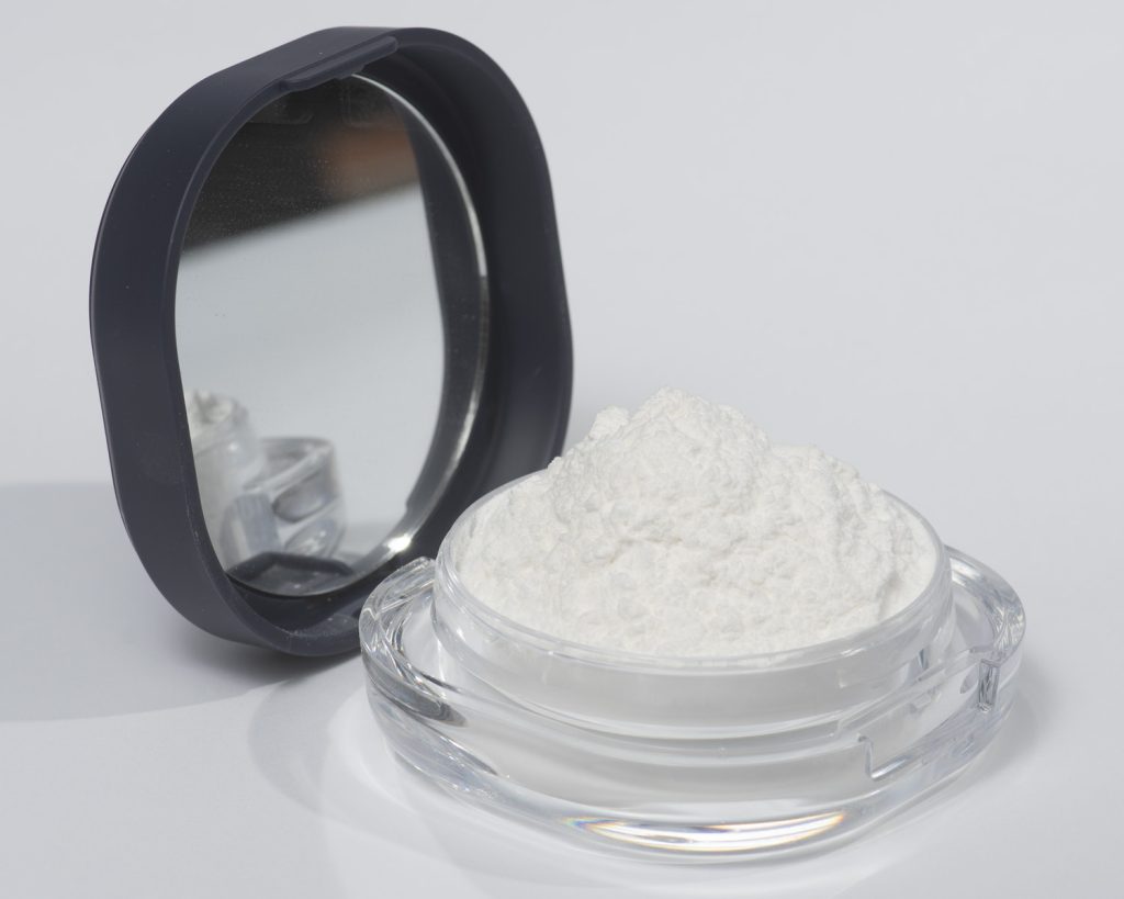 Dead Flat translucent setting powder for men